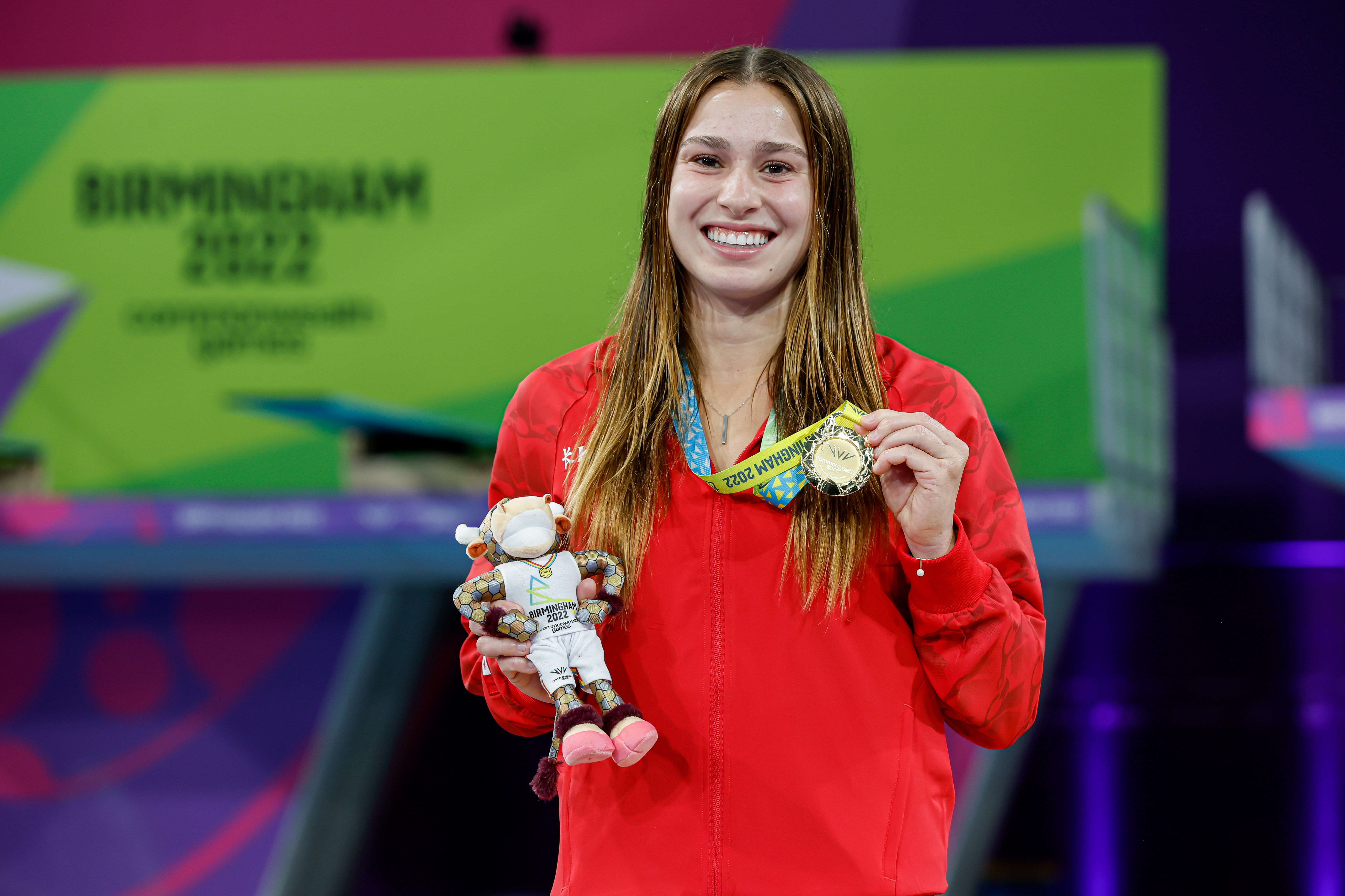 Bi220805 Gold 1m Mia Vallee 6
